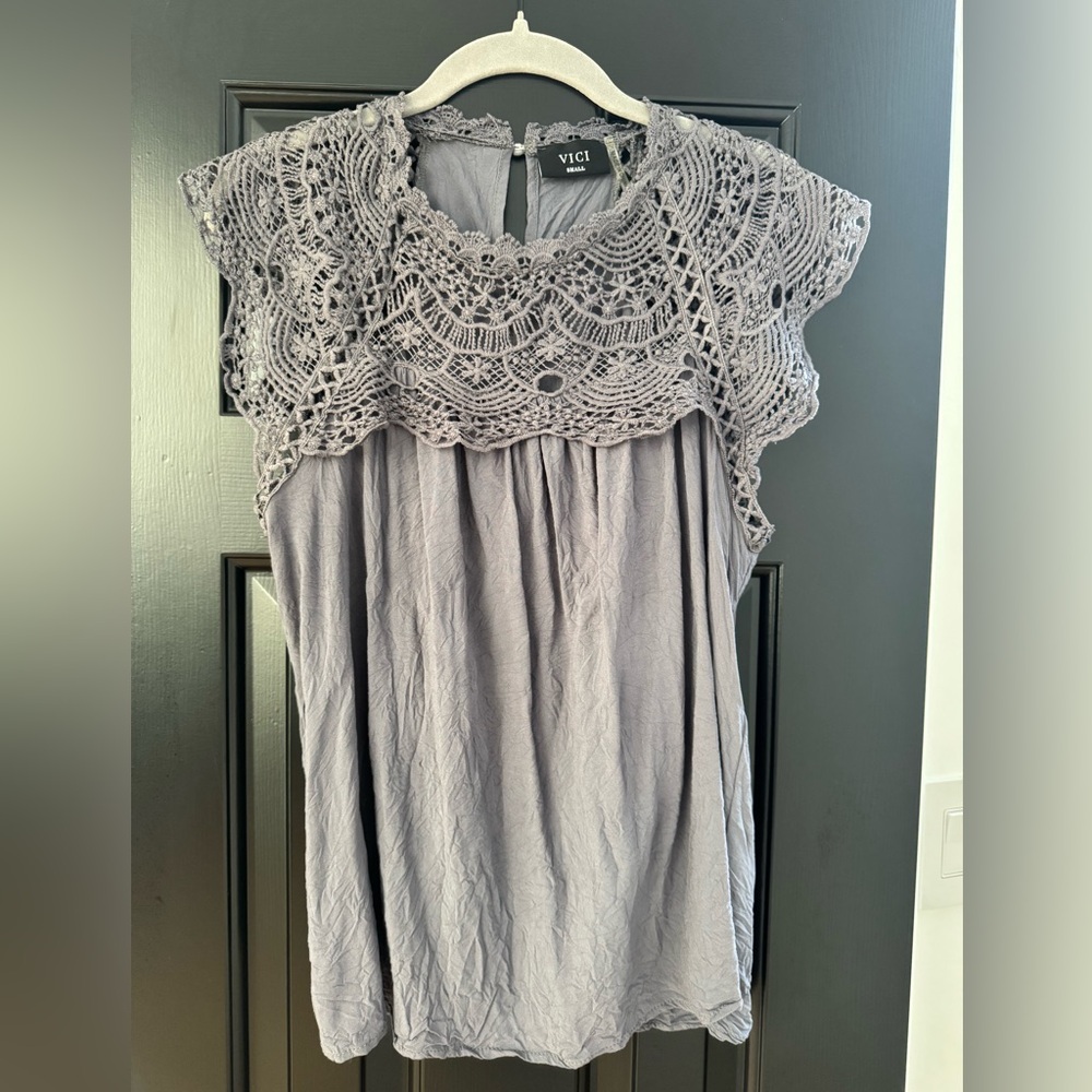 Vici Gray Crochet Accent Blouse